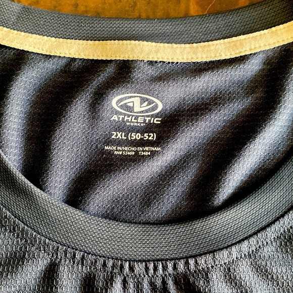 Athletic Works, DRIWorks, Men's Jacquard Pocket Tee with Short Sleeves XXL NWT - Picture 4 of 5